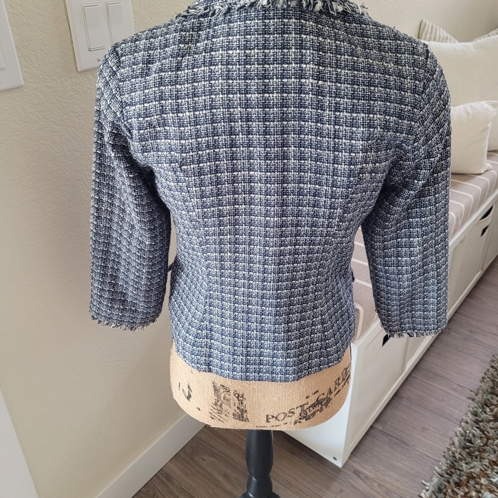 Blazer - Picture 7 of 12